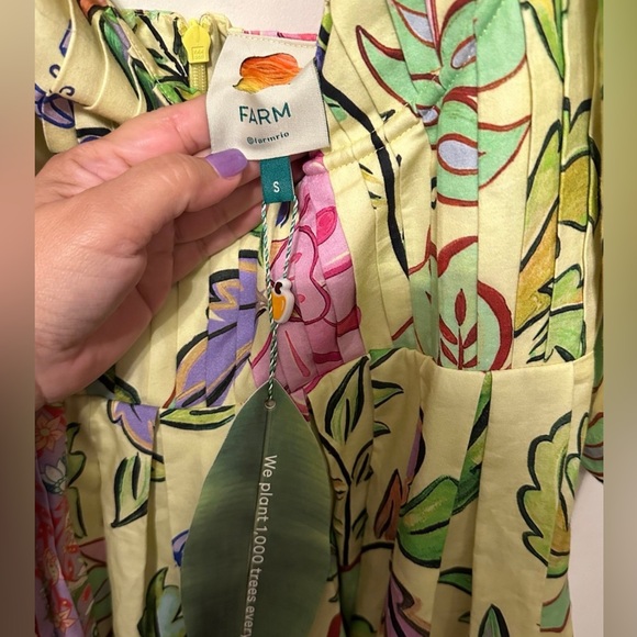 FARM RIO Yellow Floral Insects Short Sleeves Dress size Small - Picture 9 of 10